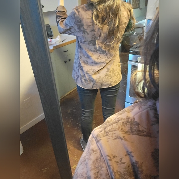 Vintage button down - Picture 7 of 16